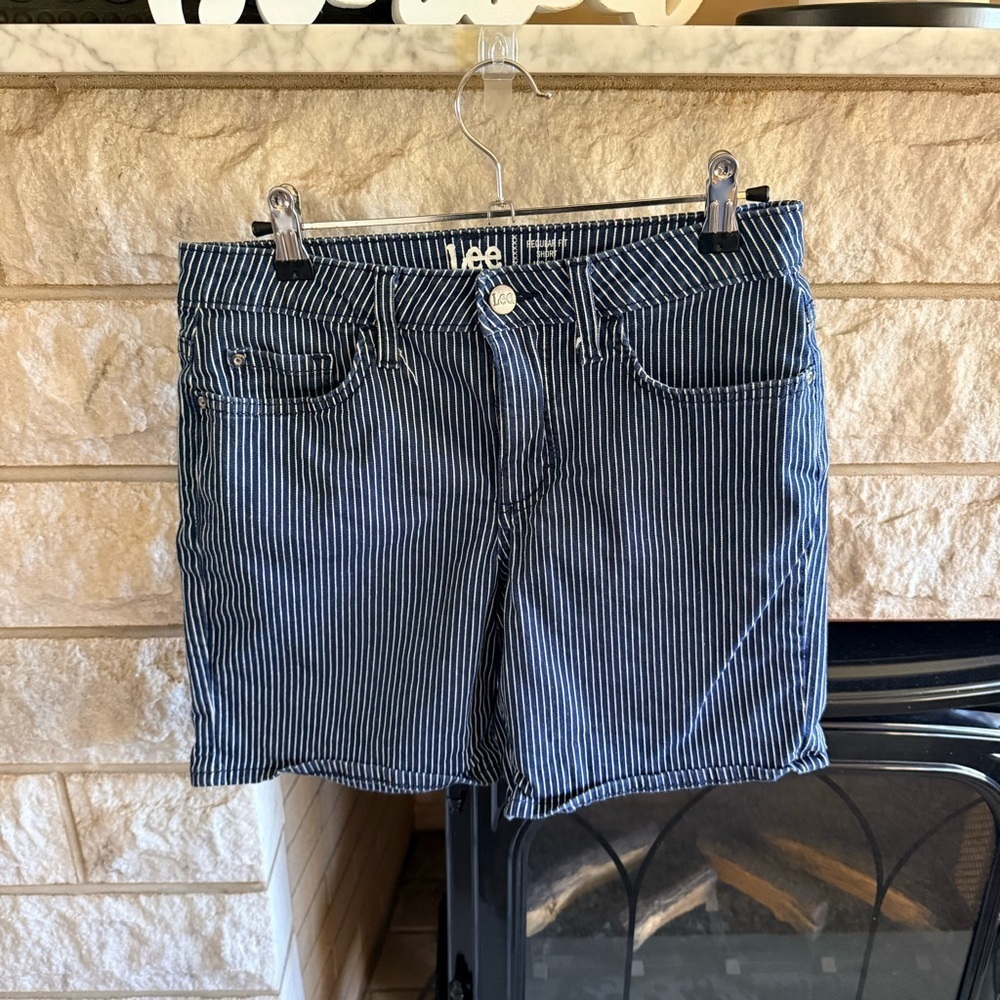 Lee Navy and White Railroad Striped Jean Regular Fit Midrise Shorts 6